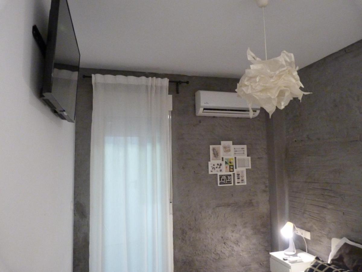 Pequeño alojamiento con Mini Piscina temperatura ambiente - WIFI Free Valencia Exterior foto