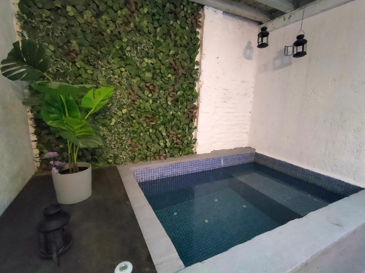 Pequeño alojamiento con Mini Piscina temperatura ambiente - WIFI Free Valencia Exterior foto