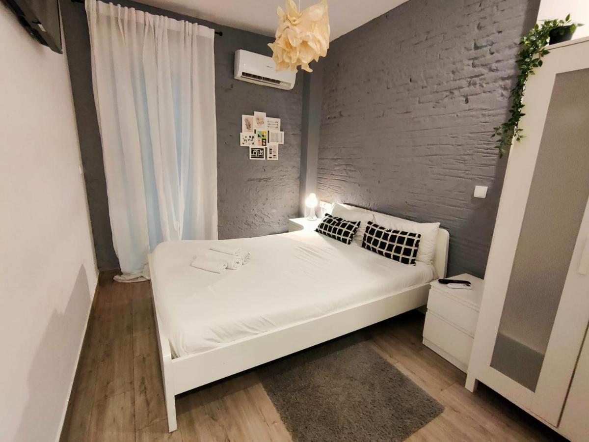 Pequeño alojamiento con Mini Piscina temperatura ambiente - WIFI Free Valencia Exterior foto